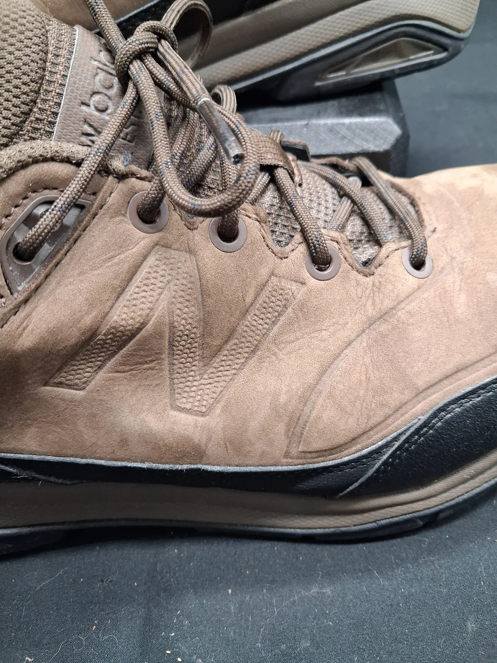 New Balance MW1300DD Men's Brown Leather Walking/Hiking Waterproof Shoes